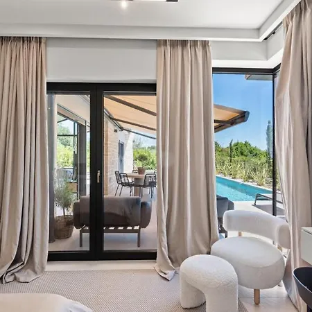 Villa Flores By Guide Frata