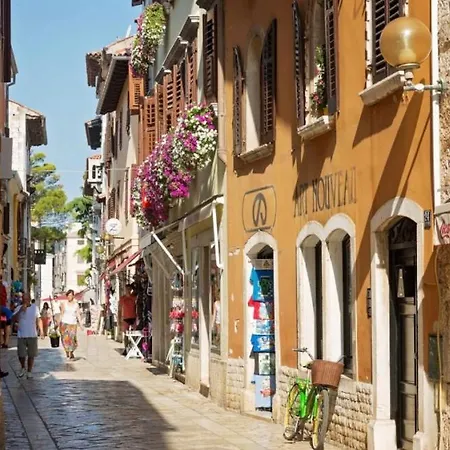 Flores By Guide Villa