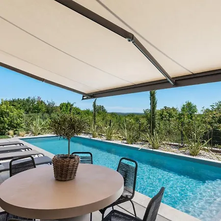 Flores By Guide Frata