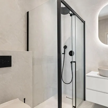 Flores By Guide *