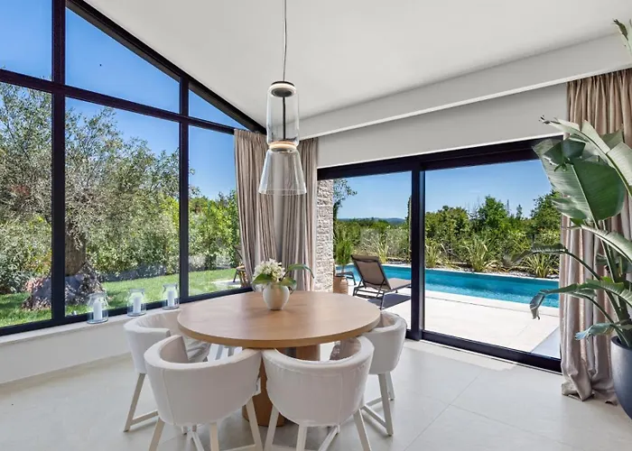 Villa Flores By Guide Frata