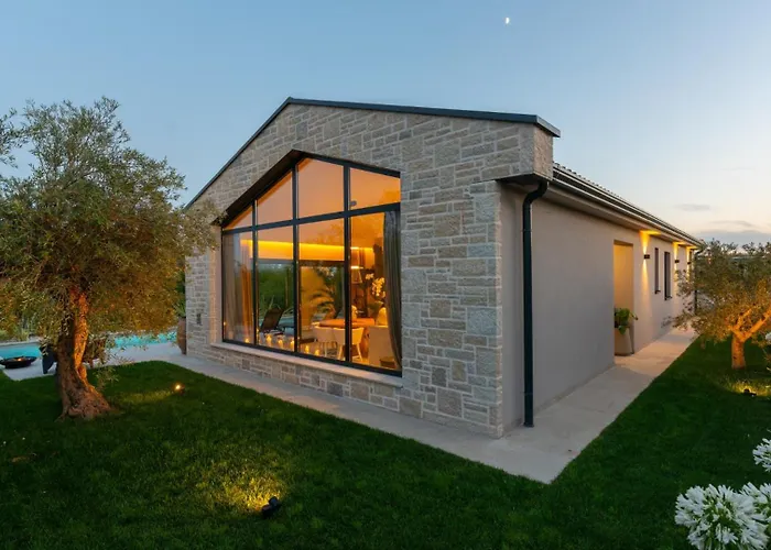 Flores By Guide Frata